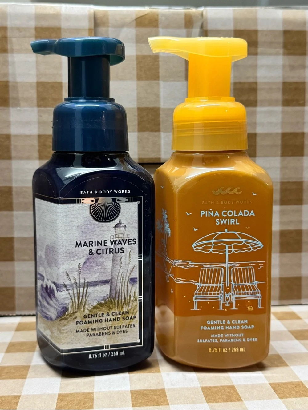 NEW B&BW (2) Foaming Hand Soaps Marine Waves & Citrus and Piña Colada Swirl